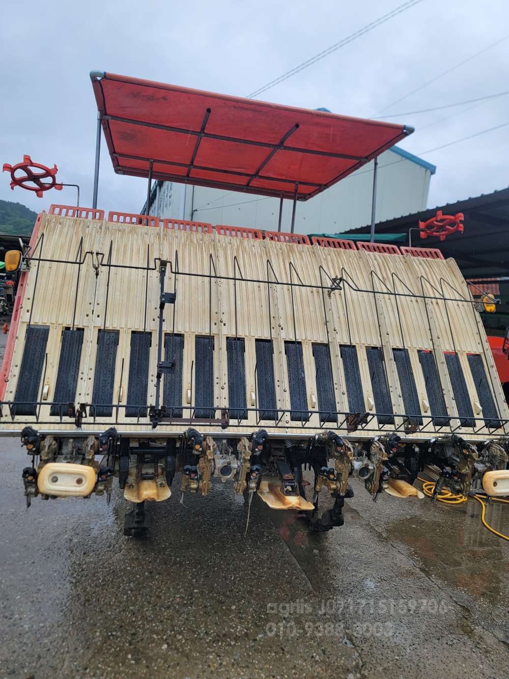 Daedong Rice transplanter ERP80D (8Rows) 측면