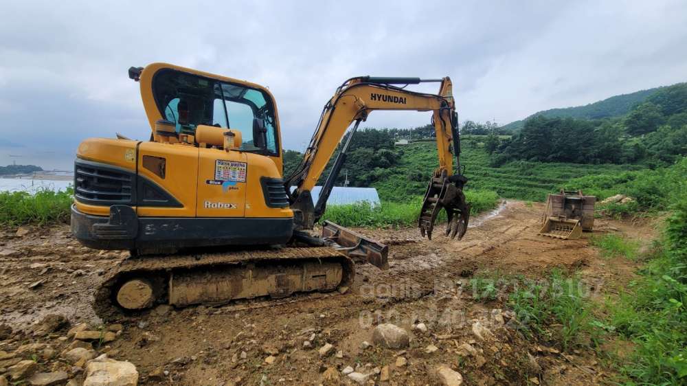 Hyundai Excavator R55  뒤우측면