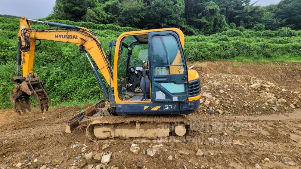 Hyundai Excavator R55  운전석