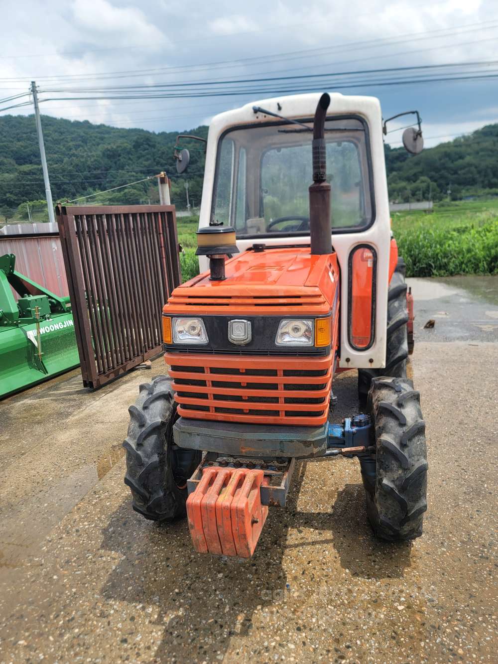 Daedong Tractor L3503 (35hp) 앞좌측면