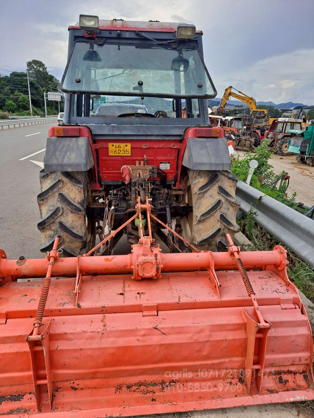 LS Tractor LT470D (45hp) 뒤우측면