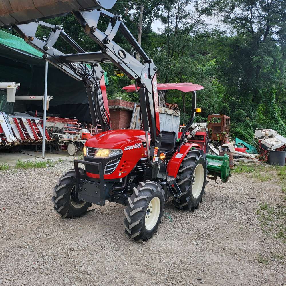 Kukje Tractor LUXEN6000 (60hp) 측면