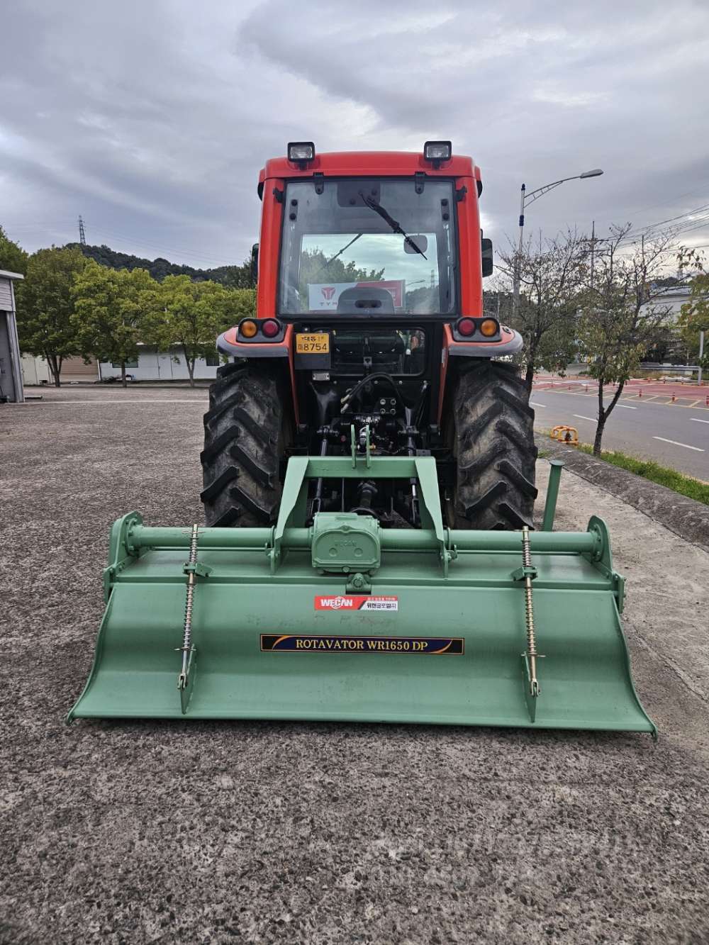 Daedong Tractor MX70 (70hp) 앞좌측면