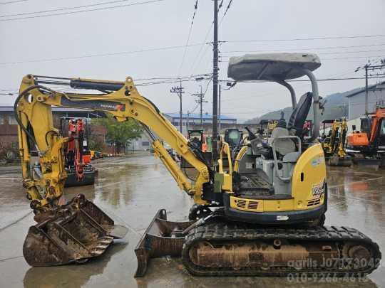 얀마 굴삭기 VIO35 앞좌측면