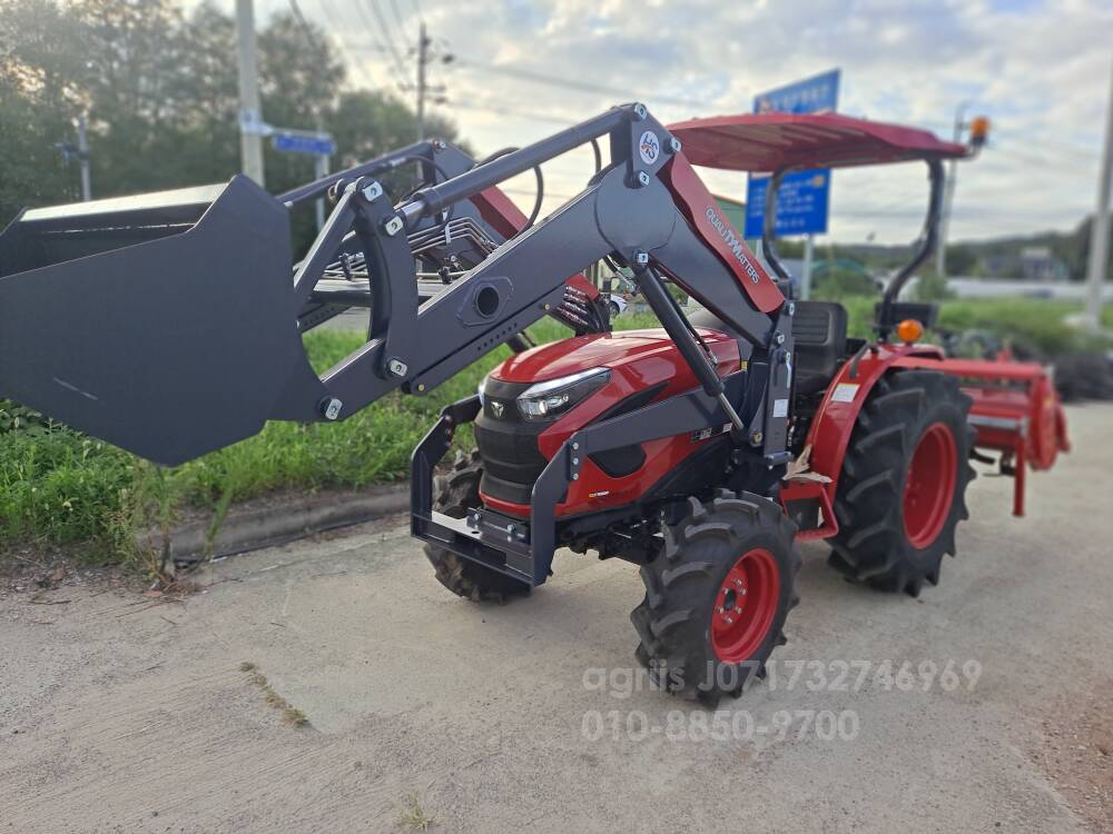 TYM Tractor K48 (48hp) 앞좌측면