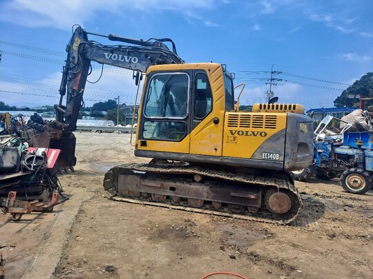  Excavator 06궤도 굴착기  앞좌측면