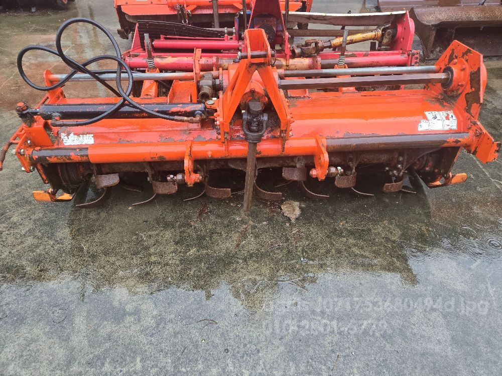 Youngjin Rotavator 180이동식  뒤우측면