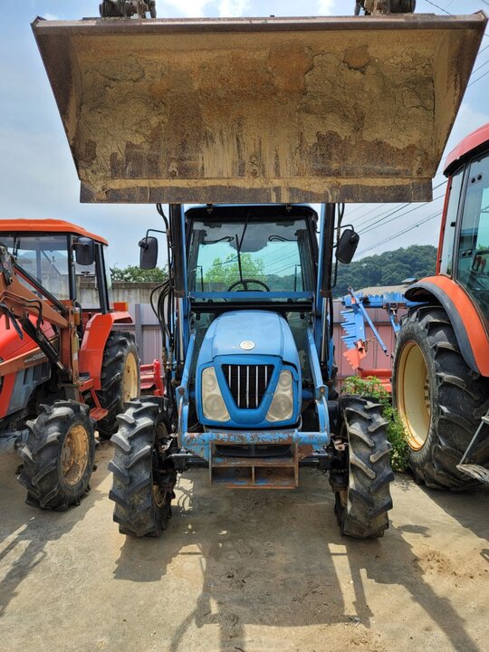 LS 트랙터 U47 (47마력) 앞좌측면