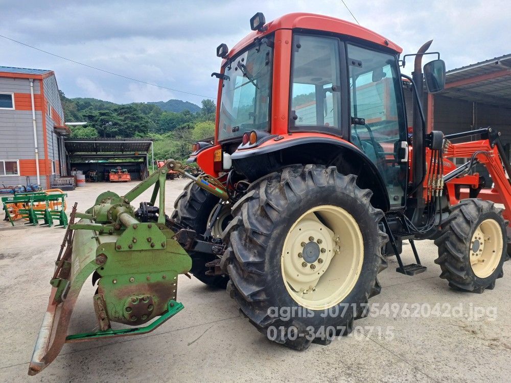 대동 트랙터 D652C (65마력) 뒤우측면