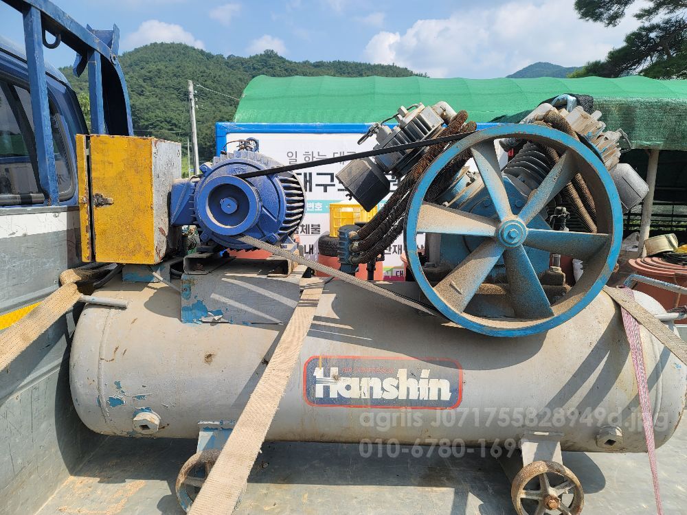  한신콤퓨레샤15마력 한신콤퓨레샤15마력  뒤우측면