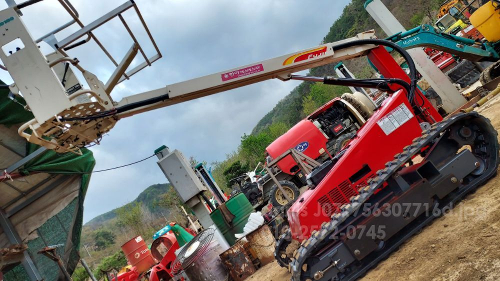 한 유압식 고소작업대 농용 고소작업차 HA-LC100 뒤우측면