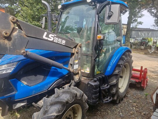 LS 트랙터 MT4.68 (69마력) 앞좌측면