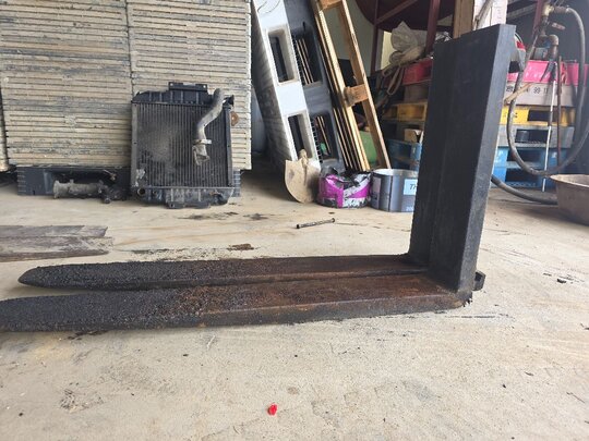 현대 지게차 3톤 (3톤) 앞좌측면