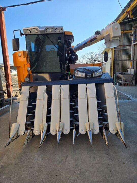 TYM Combine Harvester 7135 (7Rows) 앞좌측면