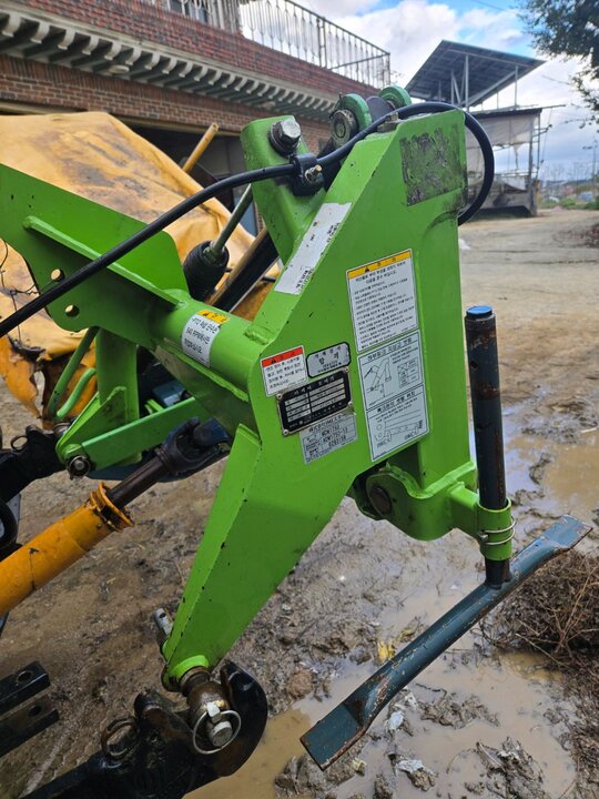 Shibaura Disc Mower MDM1750  앞좌측면