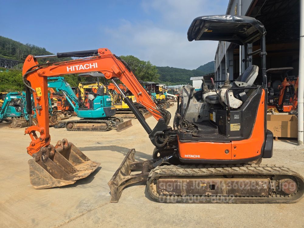  Excavator ZX30 (3톤) 뒤우측면