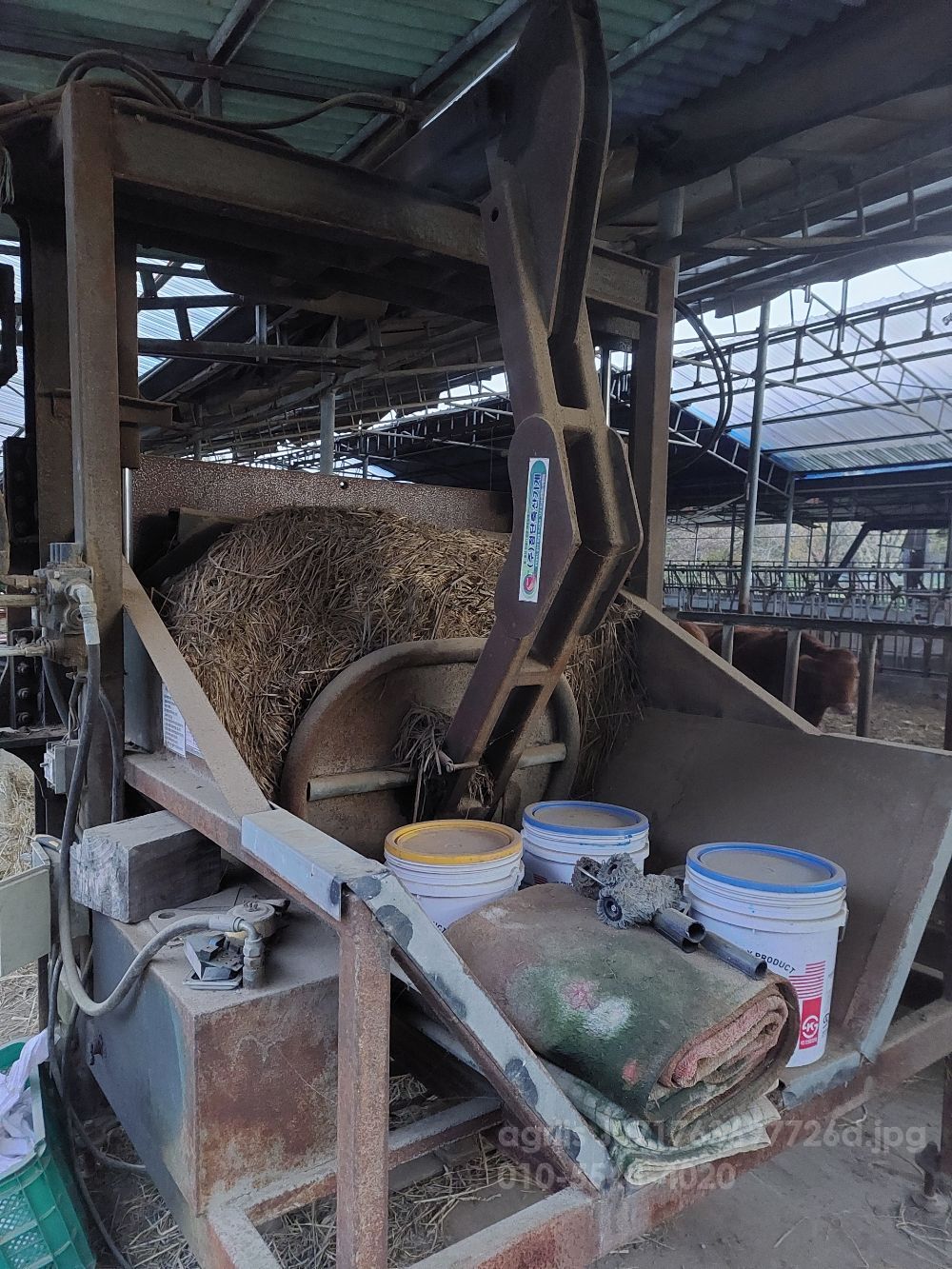  볏짚 절단기 볏짚 절단기 뒤우측면