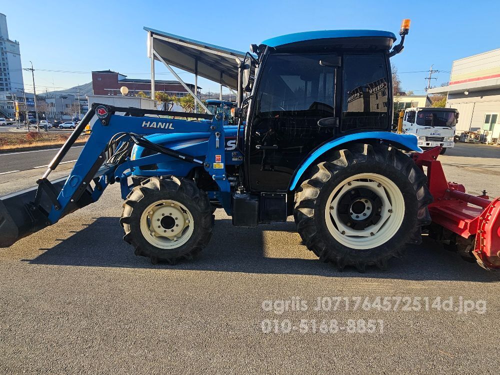 LS Tractor XU6158-CQTL (59hp) 뒤우측면