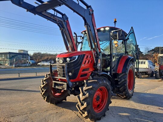 국제 트랙터 LUXEN1100E (111마력) 앞좌측면