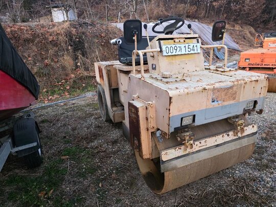 버막 진동로라  진동로라  앞좌측면