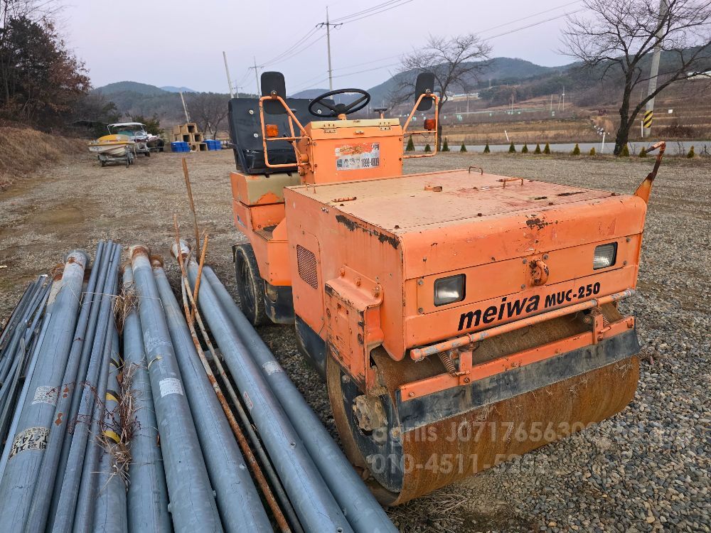 메이와 진동로라  진동로라  뒤우측면