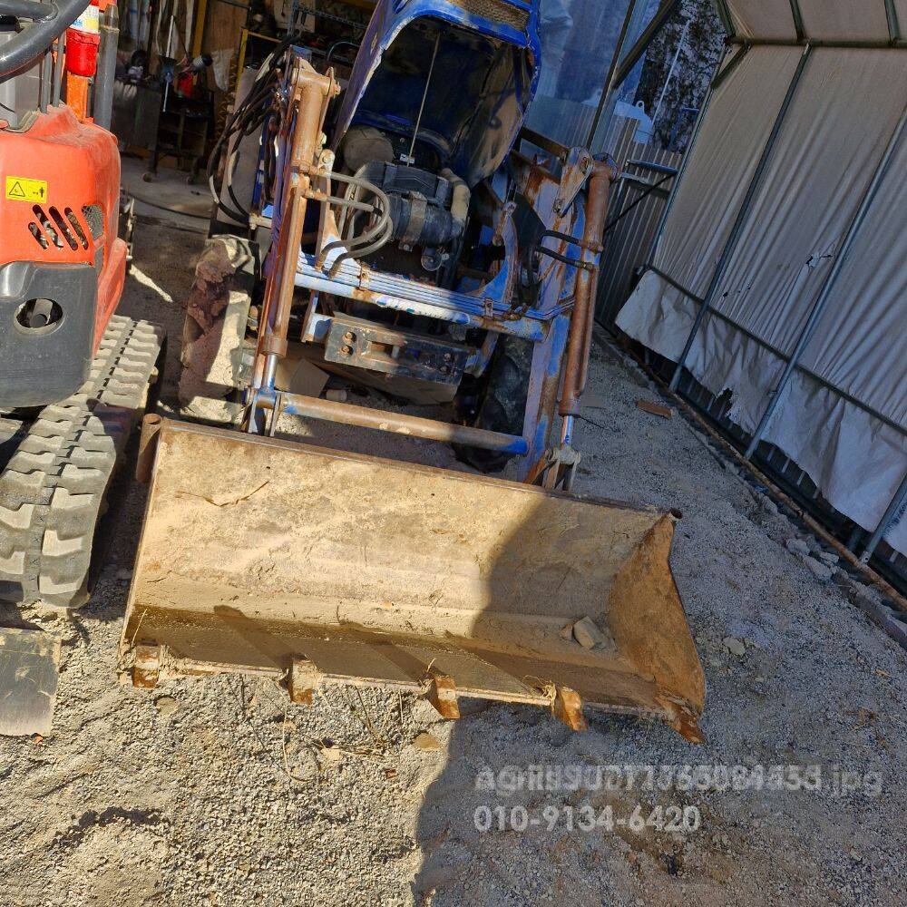 LS Tractor C45 (45hp) 뒤우측면