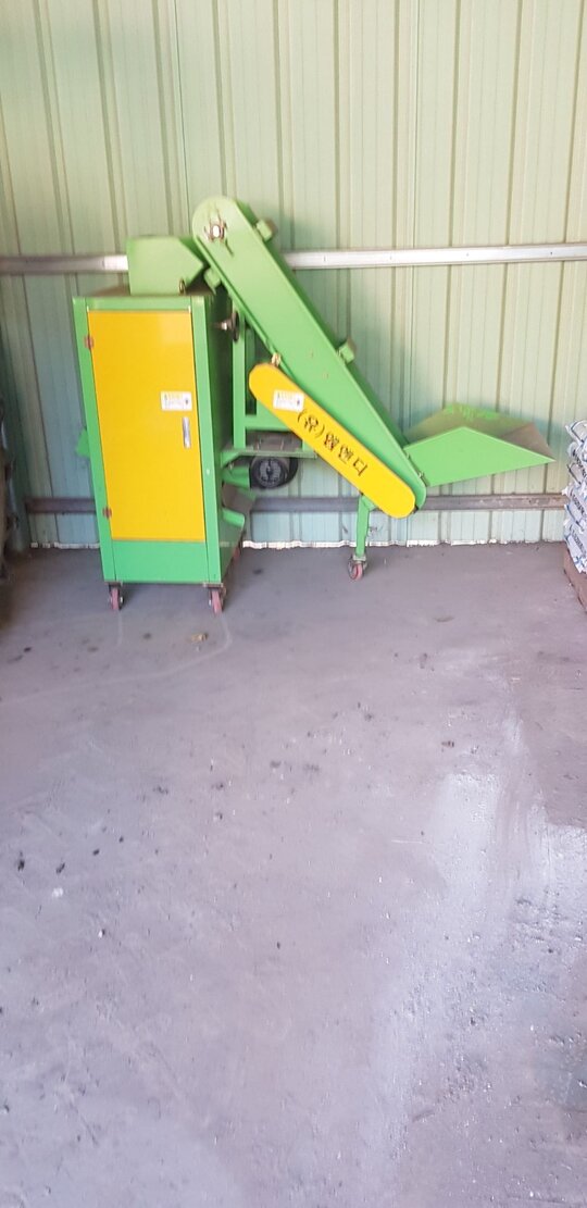  마늘쪽분리기 쪽분리기 앞좌측면