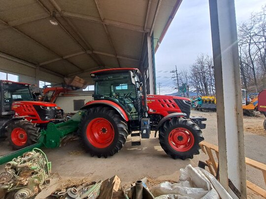 Kukje Tractor LUXEN1100E (111hp) 앞좌측면