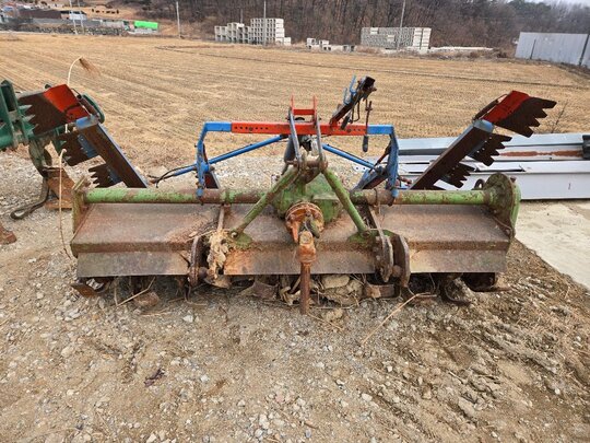  Rotavator 220 (경폭220cm) 앞좌측면