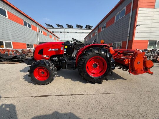국제 트랙터 A4800 (48마력) 앞좌측면