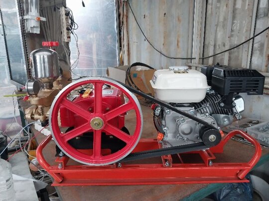 엔진동력분무기입니다  엔진동력분무기입니다  1200 앞좌측면