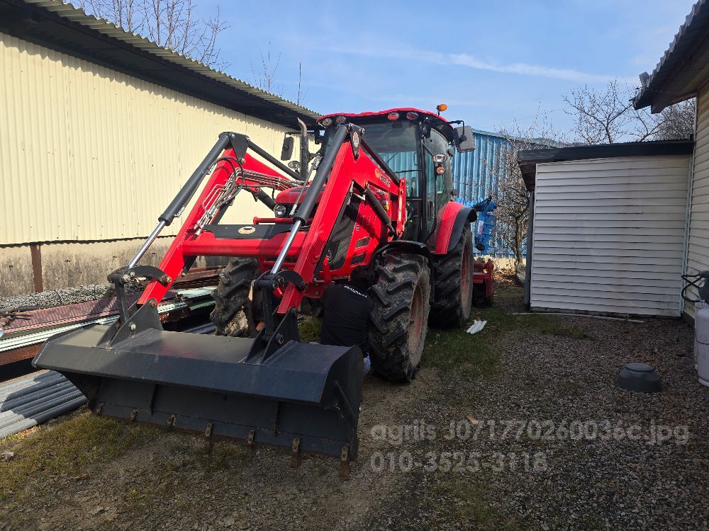 Kukje Tractor LUXEN1100E (111hp) 뒤우측면