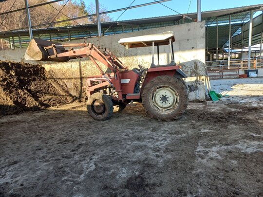 LS Tractor LT412D (41hp) 앞좌측면