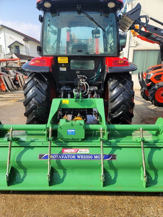 국제 트랙터 LUXEN1100E (111마력) 앞좌측면