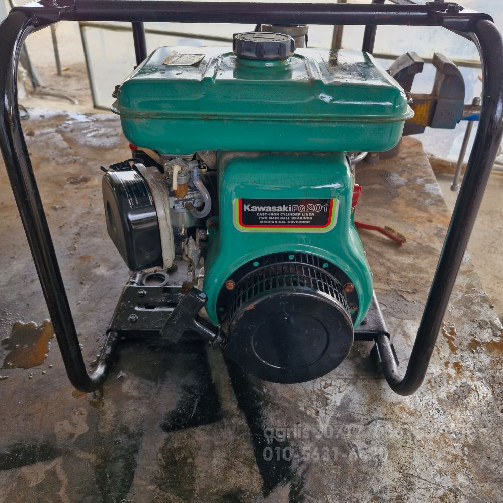  엔진양수기 PE80  뒤우측면