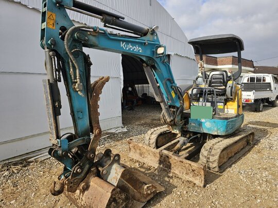 구보다 굴삭기 U30 (3.0톤) 앞좌측면