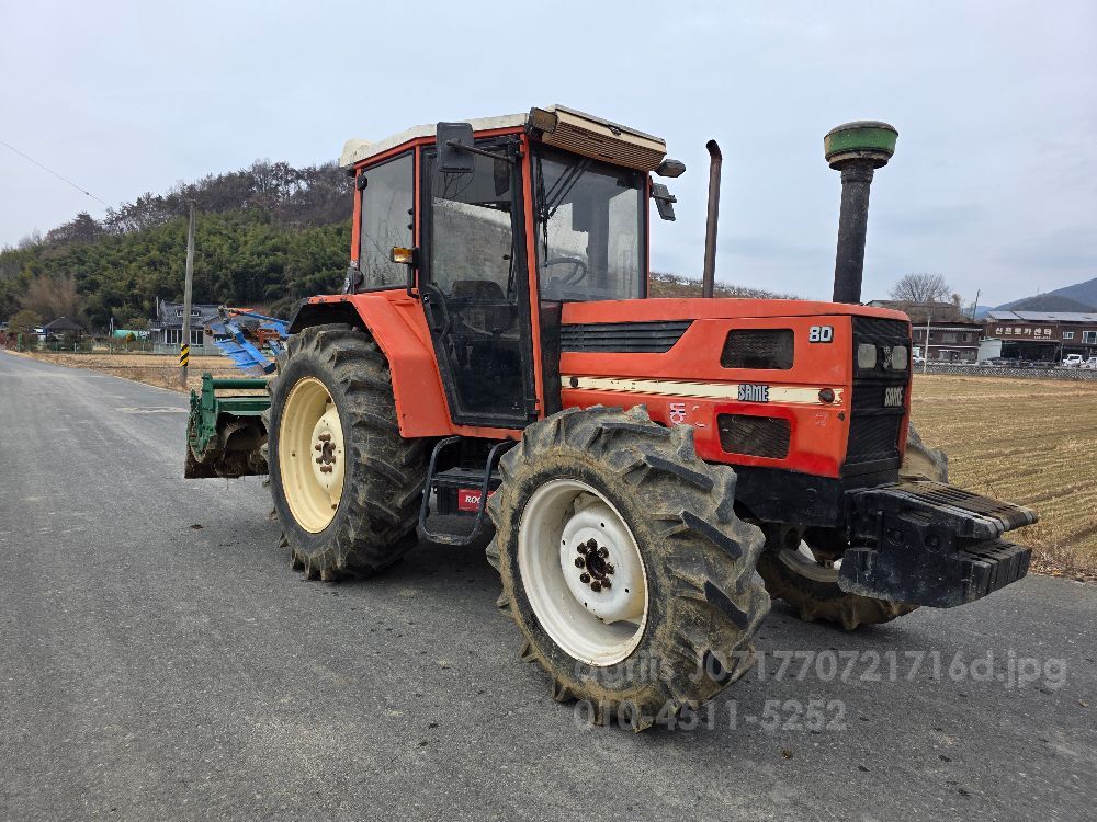 TYM 트랙터 SAMEEXP80 (80마력) 뒤우측면