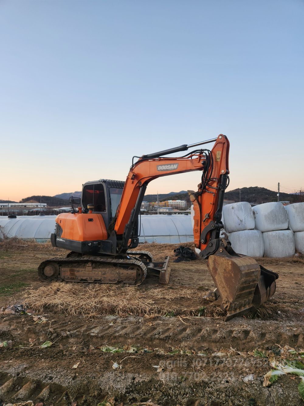  Excavator DX55 (5톤) 뒤우측면