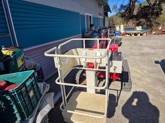 세웅 세웅 고소작업차 팝니다 2단붐대 앞좌측면