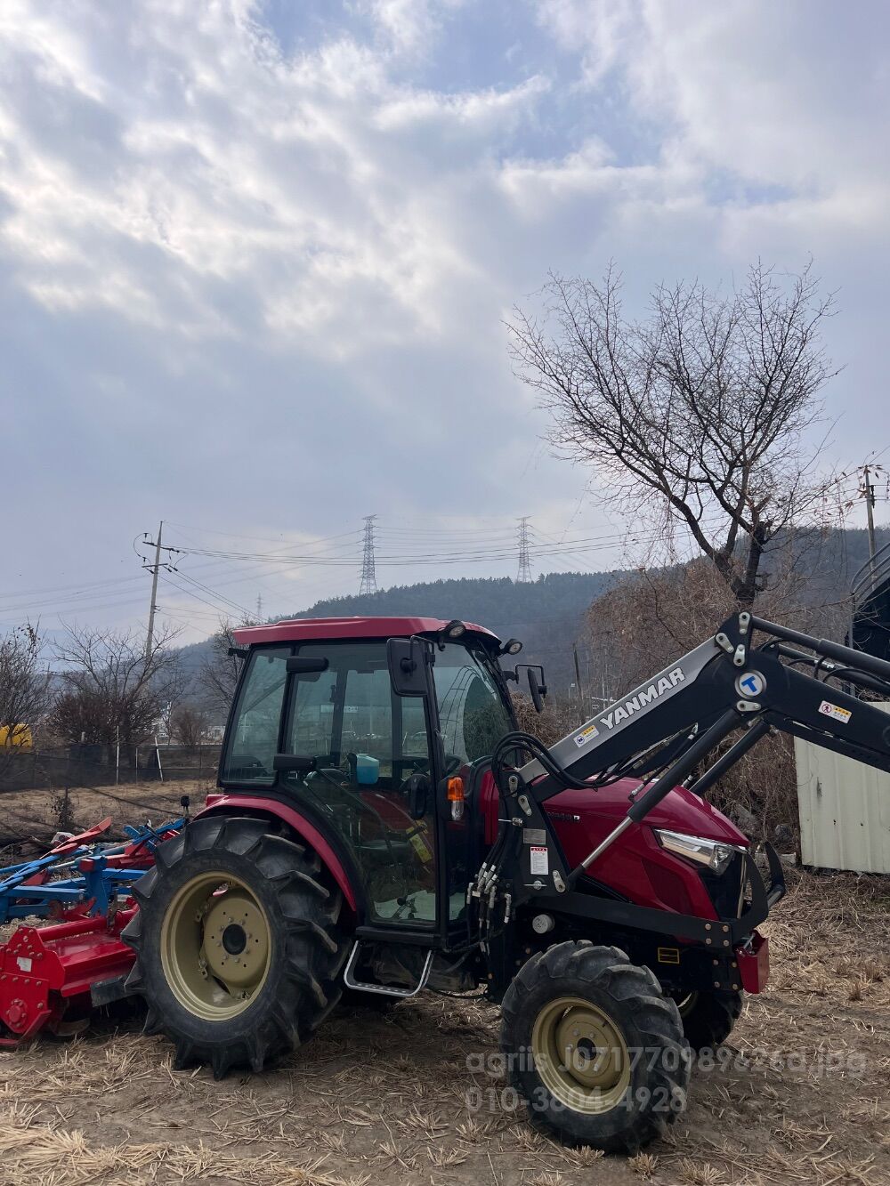 Yanmar Tractor YT357 (57hp) 뒤우측면