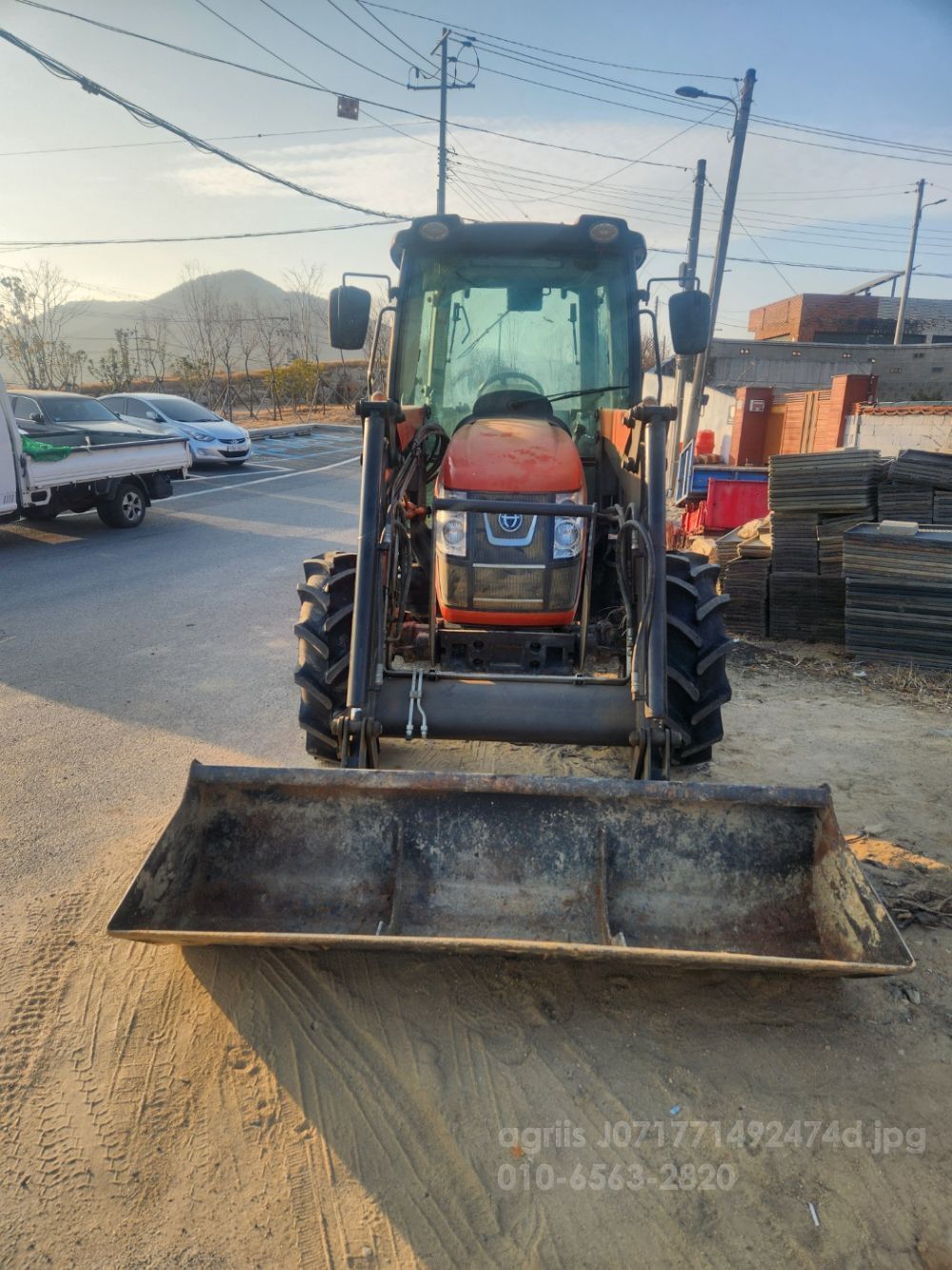 대동 트랙터 RX630 (63마력) 뒤우측면