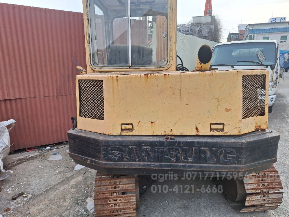 삼성 sE25굴삭기 굴삭기 삼성sE25 (5톤) 뒤우측면