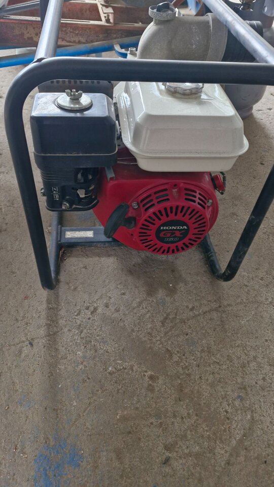  엔진양수기 Wb30xt  앞좌측면