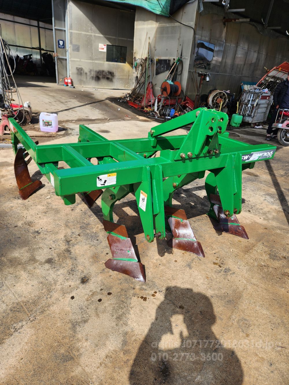  세웅6련쟁기 SW-PN1706 세웅6련쟁기  뒤우측면