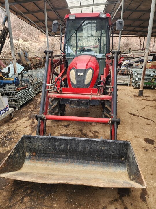 TYM 트랙터 T483 (48마력) 앞좌측면