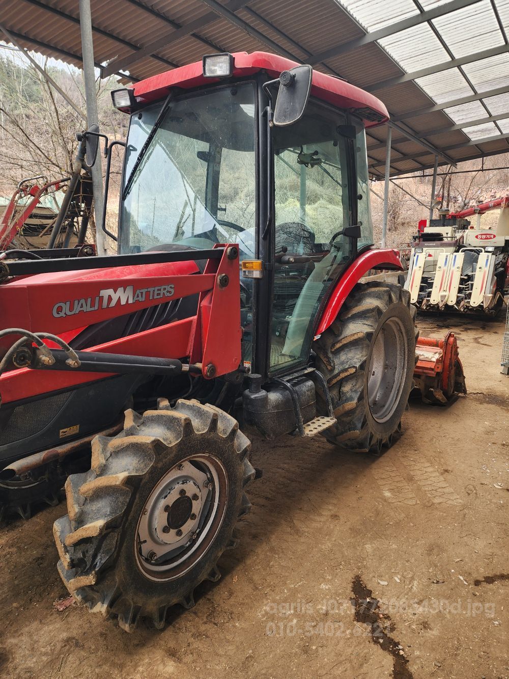 TYM 트랙터 T483 (48마력) 뒤우측면