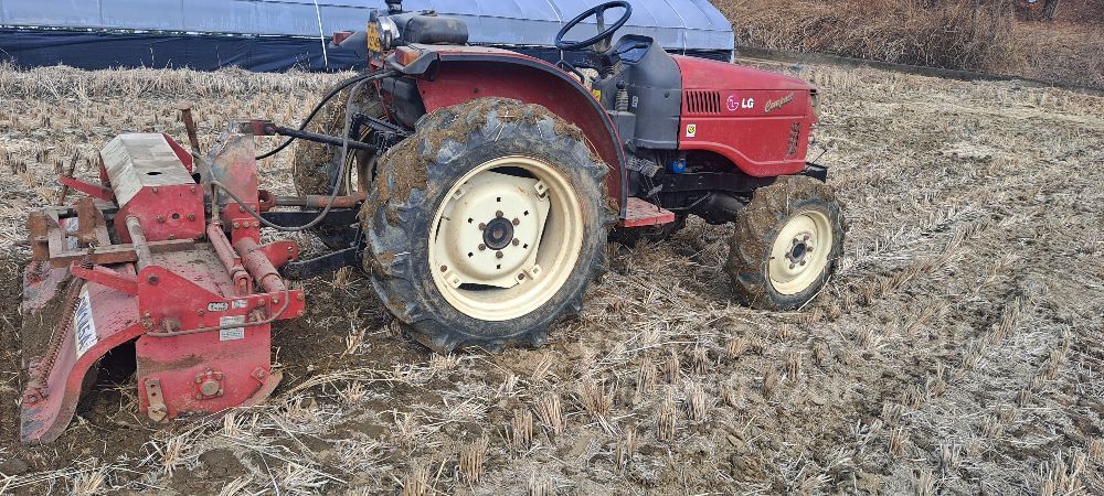 LS 트랙터 LT300D (30마력) 뒤우측면