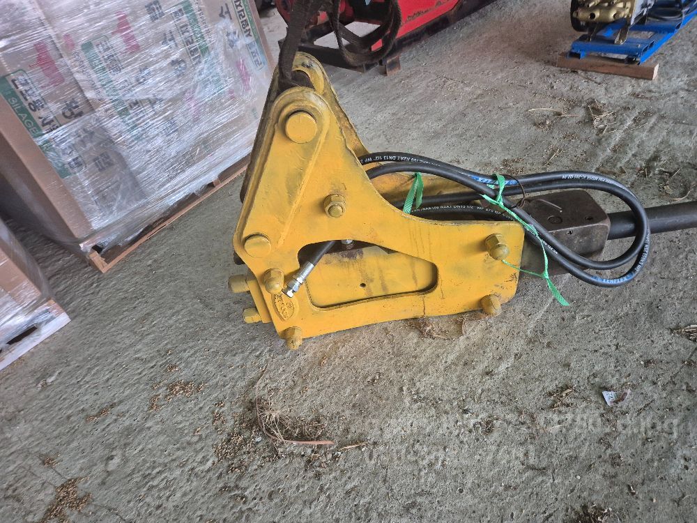 부레카 부레카 장느미 뒤우측면