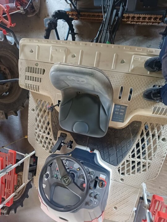 Daedong Rice transplanter DRP60DSZ (6Rows) 앞좌측면