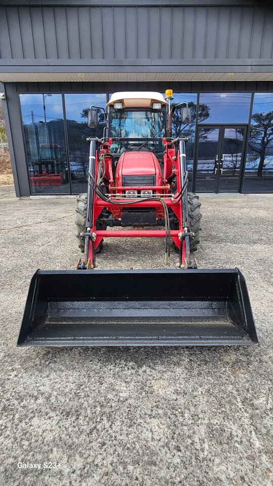 TYM Tractor T552 (55hp) 앞좌측면